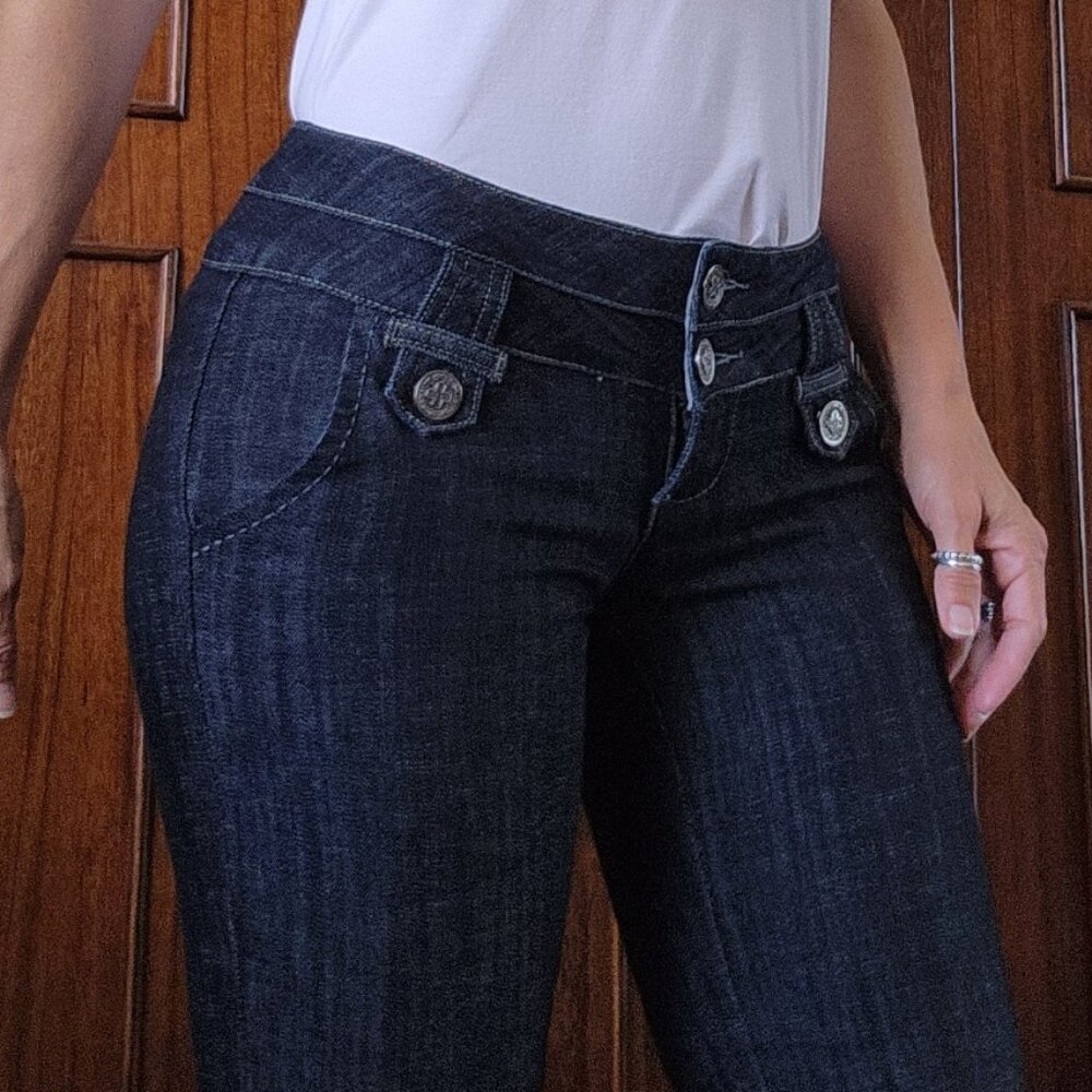 Boom Boom Dark Wash Jeans Size 1 BUT Model is a size 5!